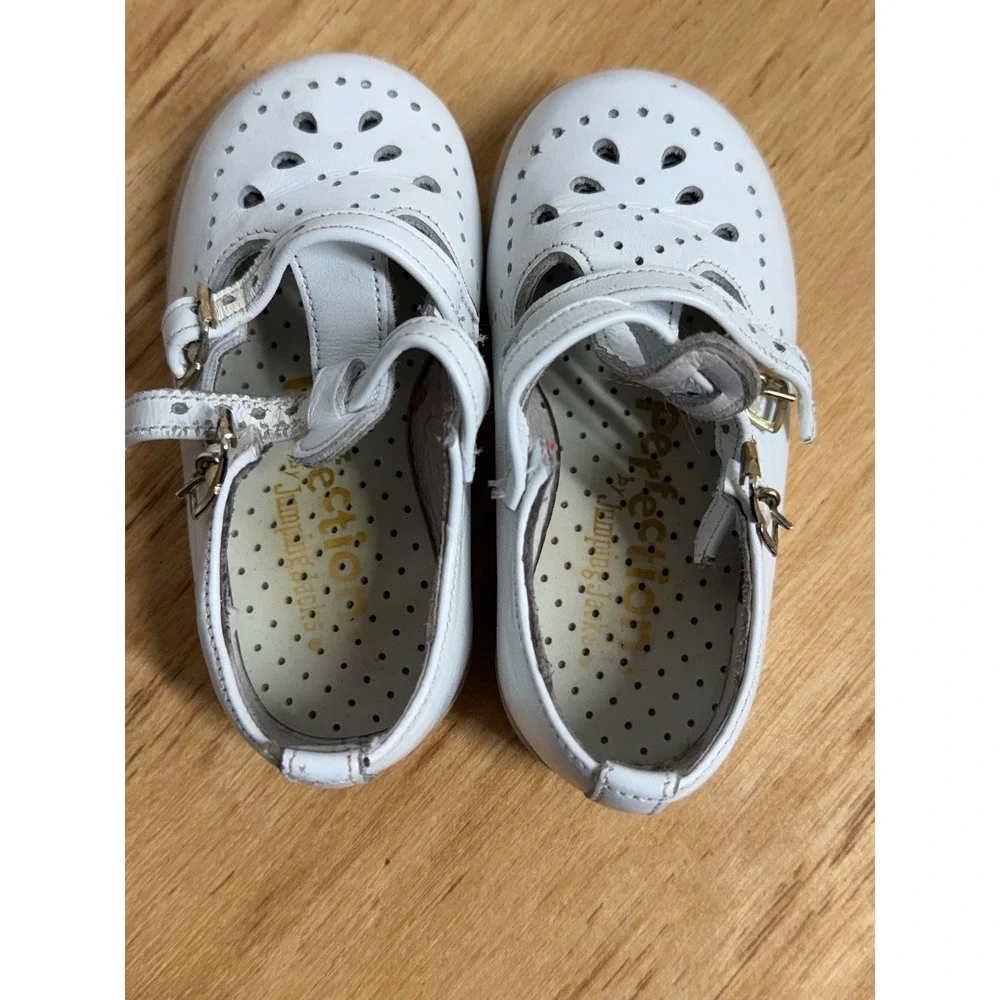 Jumping Jacks Perfection Vintage‎ White Leather Mary Jane Shoes Toddler